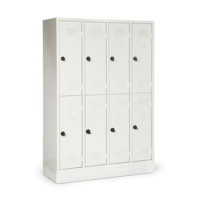 Produktbild: Kleiderschrank mit Sockel